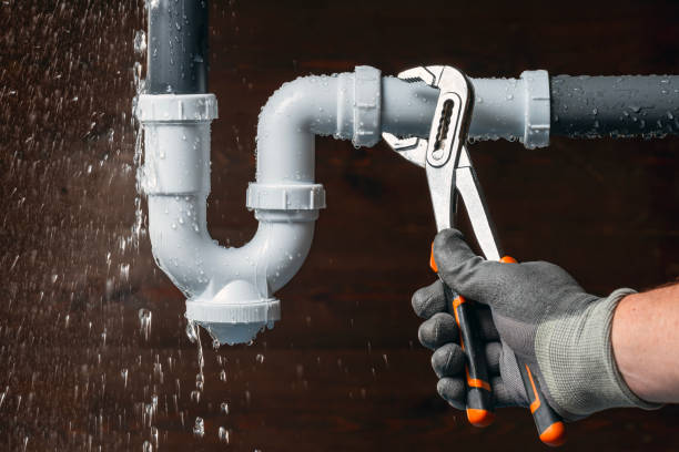 Professional Sewer Line Repair technician working in Hopedale, IL